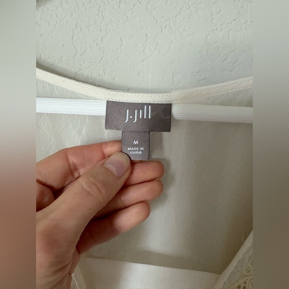 J. Jill Romantic Floral Eyelet Embroidered Tunic Top - Picture 4 of 10